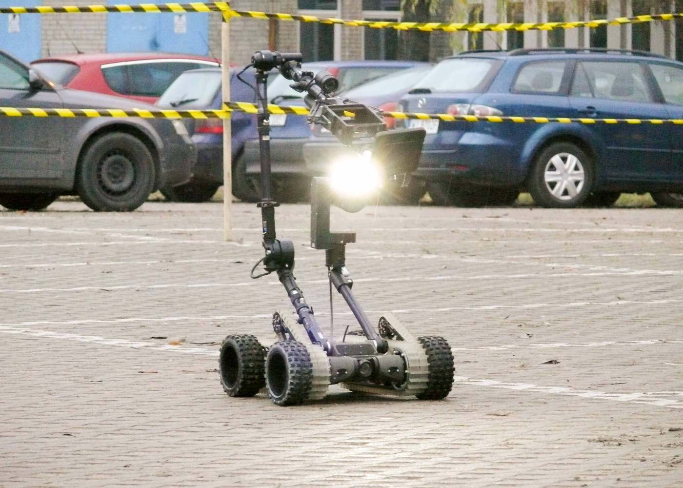 Robot PIAP Scout w akcji podczas Roboscope 2012 (fot. PIAP)